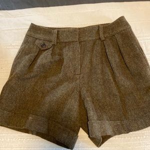 Classy twill winter shorts!